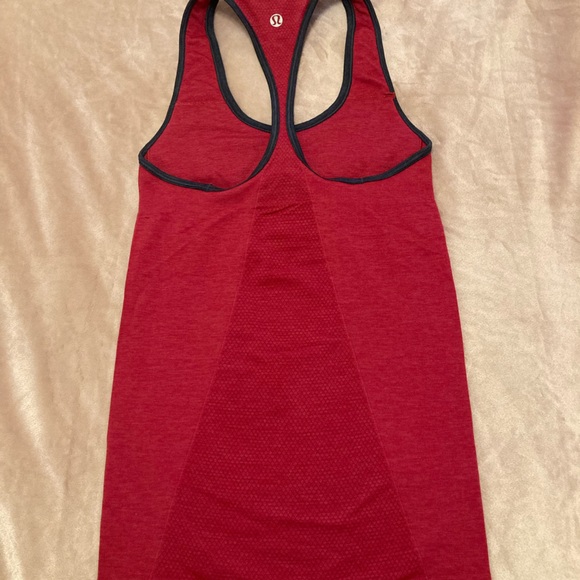 Lululemon Tank Top Size 4 - Picture 2 of 3